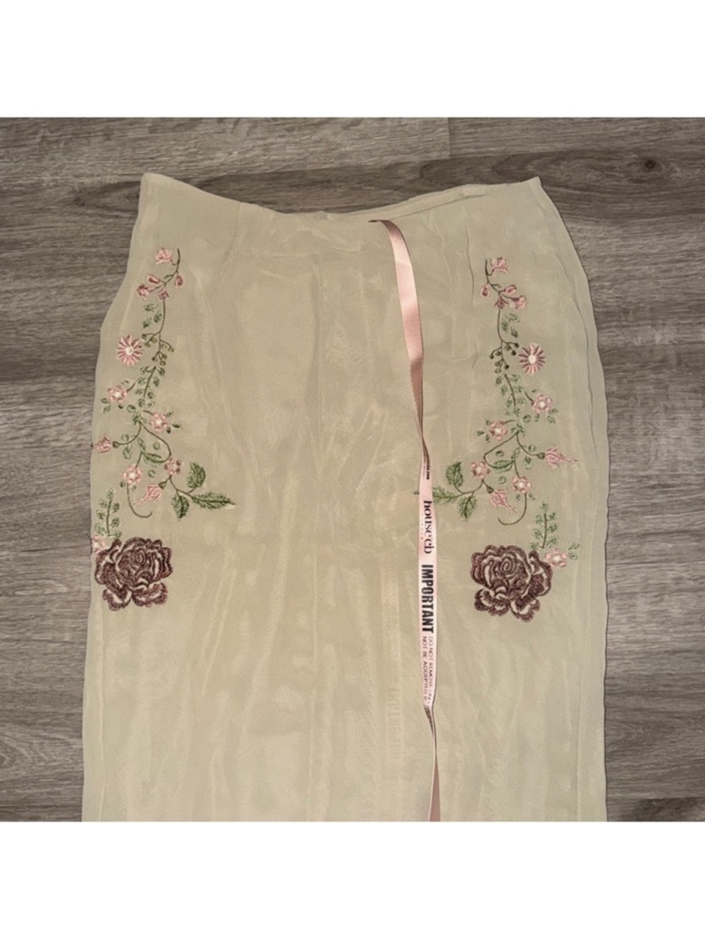 ❤️‍🔥Firm Price❤️‍🔥2 pieces House of CB ASRA Artichoke Floral Tie front + skirt - Picture 14 of 16